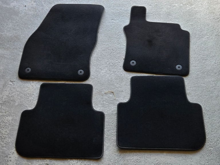 GENUINE VW TIGUAN 2016-2024 VELOUR CARPET FLOOR MATS BLACK 5NC863011