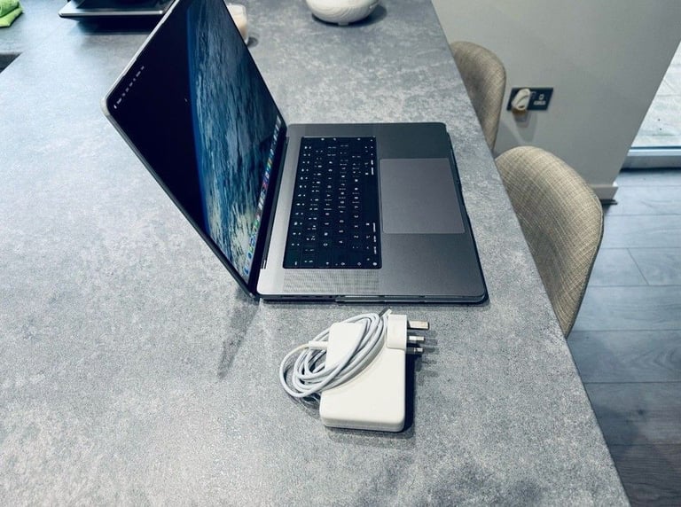 Apple MacBook Pro 16-inch Grey 10-Core with M1 Pro Chip, 16GB RAM, 512GB SSD