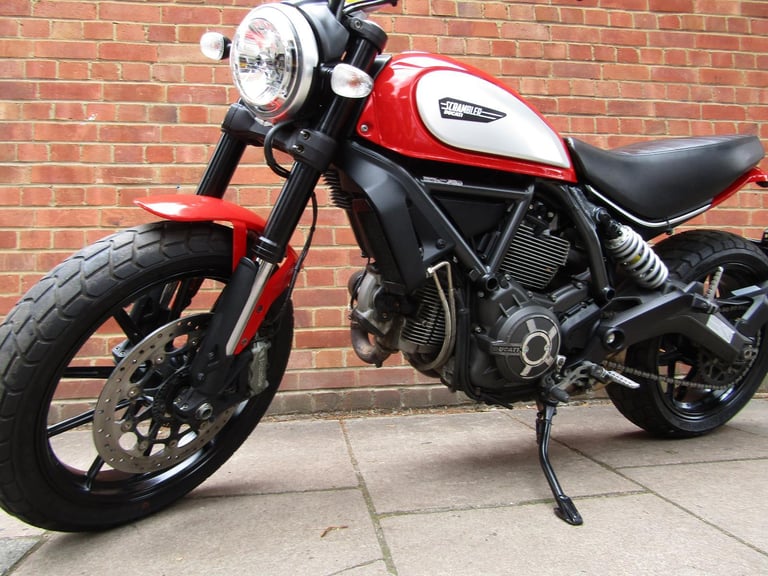 DUCATI SCRAMBLER 800  FULL SERVICE , ONE PREVIOUS OWNER ,VERY LOW MILES