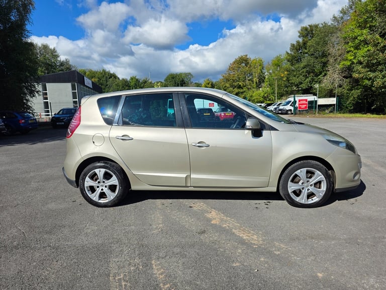 2011 Renault Scenic 1.5 dCi 110 Dynamique TomTom 5dr EDC MPV Diesel Automatic