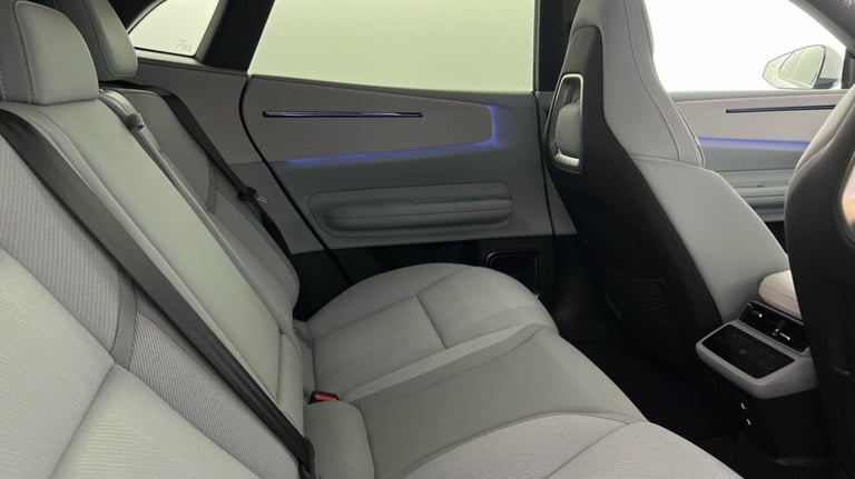 2025 Polestar Polestar 4 Polestar 4 Long range Single motor -Pilot-Plus-Privacy Glass Estate Elec...