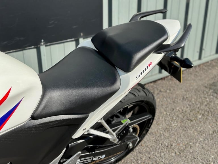 STUNNING LOW MILEAGE 2014/14 HONDA CBR500R ABS MOTORCYCLE 