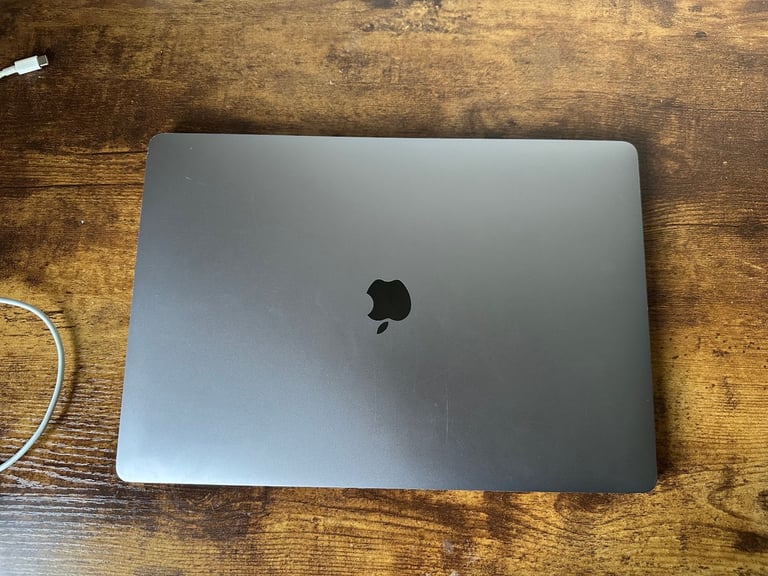 MacBook Pro 16-inch 64GB RAM / 1TB SSD / 4GB GPU