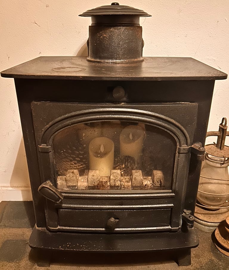Small log burner cast iron