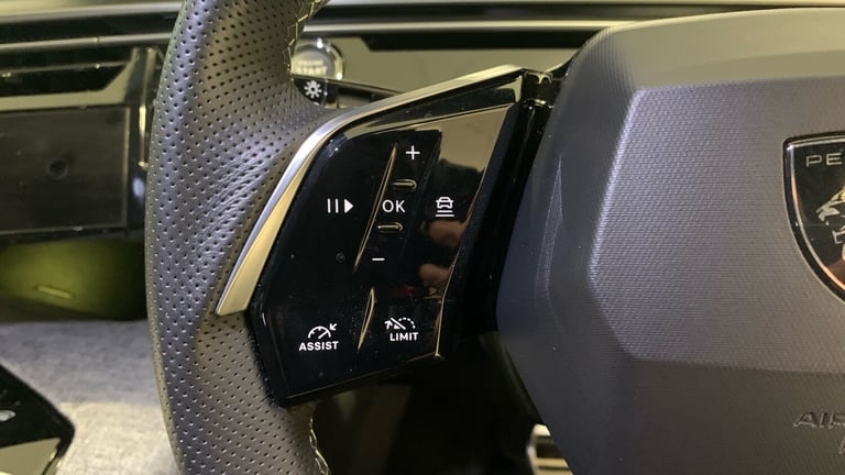 2024 Peugeot 3008 1.2 MHEV GT SUV 5dr Petrol Hybrid e-DSC Euro 6 (s/s) (136 ps) SUV Hybrid Automatic