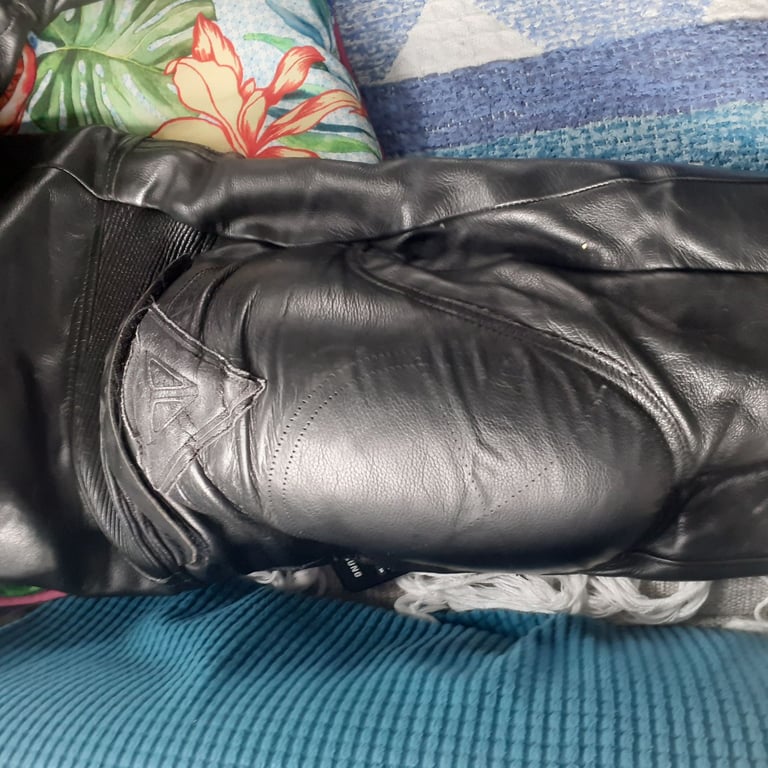DAINESE Mens Leather Jeans, size 44
