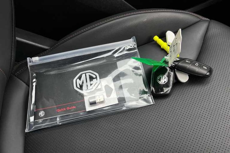 2025 MG MG HS 1.5 T-GDI Trophy 5dr DCT ESTATE PETROL Automatic