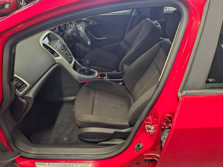 Vauxhall Astra 1.7 CDTi SRi Euro 5 5dr Diesel Manual - Image 17