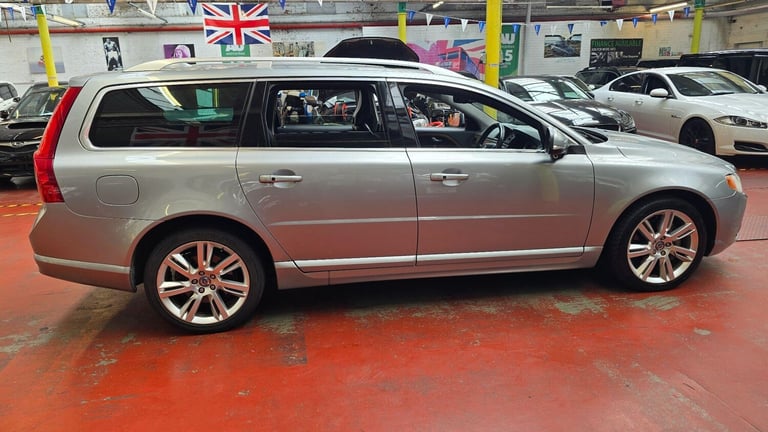  Volvo V70 3.0 T6 R-Design Geartronic AWD Petrol Automatic