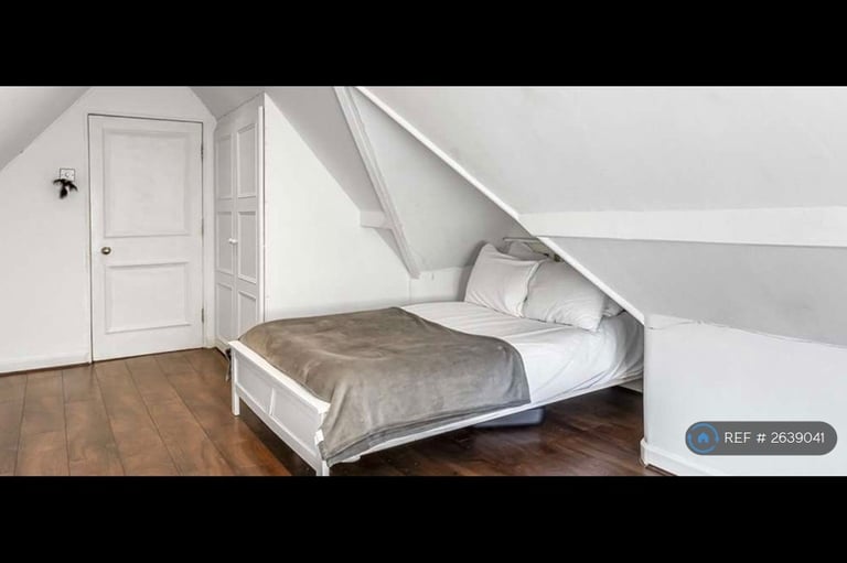 3 bedroom flat in Devey Close, London, KT2 (3 bed) (#2639041)