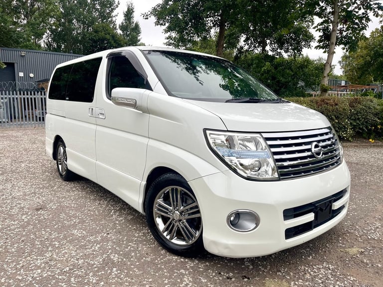 2005 Nissan Elgrand HIGHWAY STAR FRESH IMPORT 3.5 V6 AUTO 8 SEATS MPV CRUISE CONTROL 4/B GRADE  M...