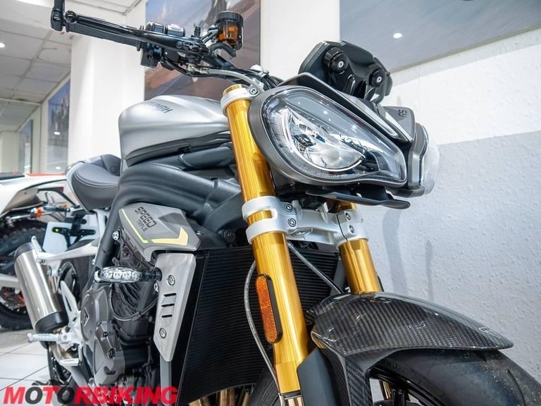 2021 (71) Triumph Speed Triple 1200 RS - Just 662 miles and stunning!!