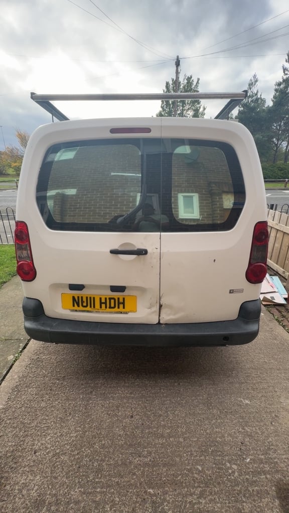 Peugeot, PARTNER crew cab  Panel Van, 2011, Manual, 1560 (cc)