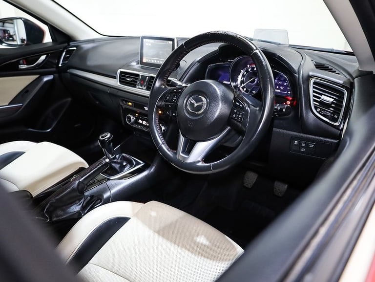 2015 Mazda Mazda3 2.0 165 Sport Nav 5dr HATCHBACK PETROL Manual