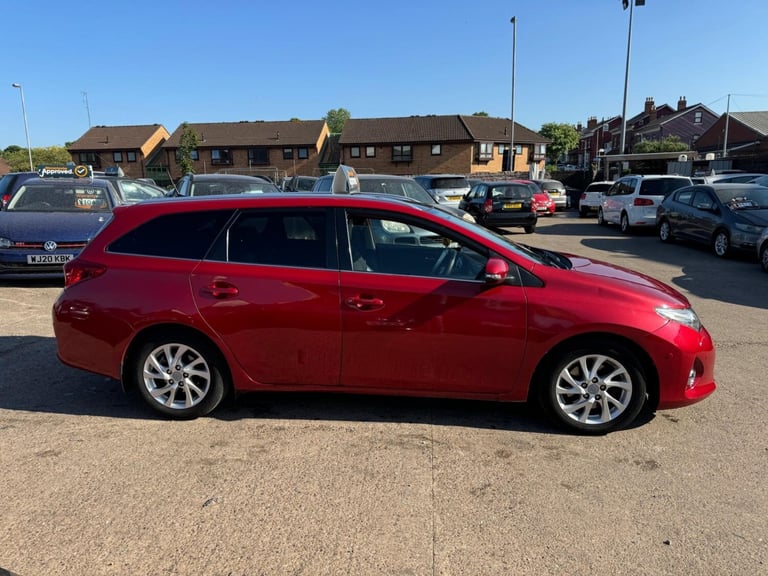 2014 Toyota Auris 1.8 Vvt-h Excel Touring Sports Estate Hybrid Automatic