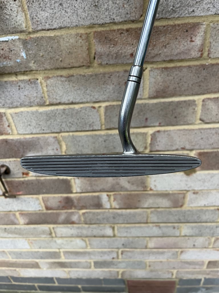 SIMMONS GREAT WHITE USA PUTTER 