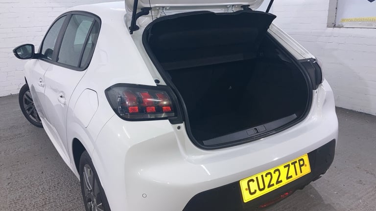 2022 Peugeot 208 1.2 PureTech 100 Active Premium 5dr EAT8 Petrol Hatchback Hatchback Petrol Autom...