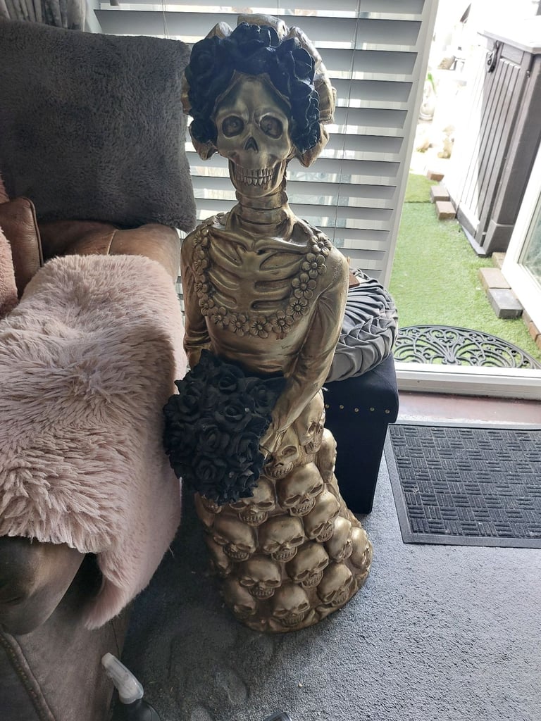 image for Large skeleton ornament 