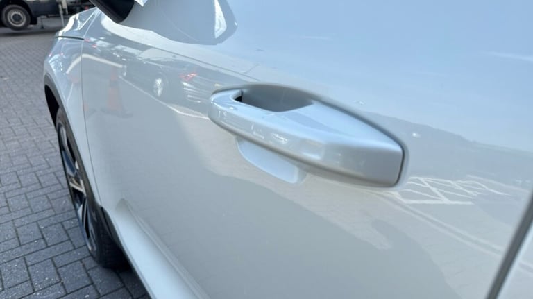 2025 Volvo XC40 Ultra, B4 Mild hybrid, Petrol, Dark Estate Petrol Automatic