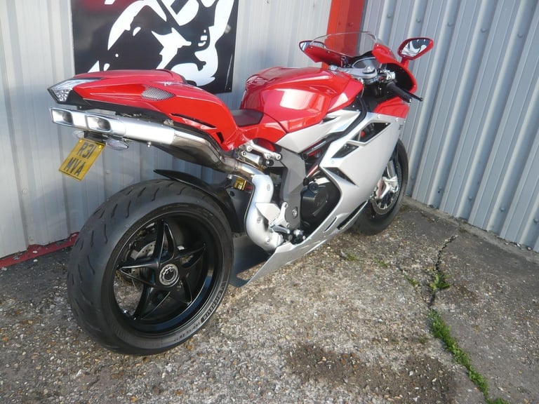 MV Agusta F4 1000R 2010 ITALIAN SUPER SPORTS BIKE PANAGALE V2 R 916 999 749 R SS