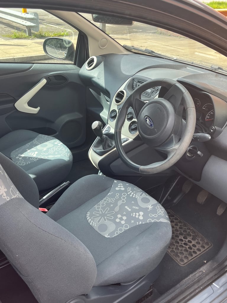 Ford, KA, Hatchback, 2011, Manual, 1242 (cc), 3 doors