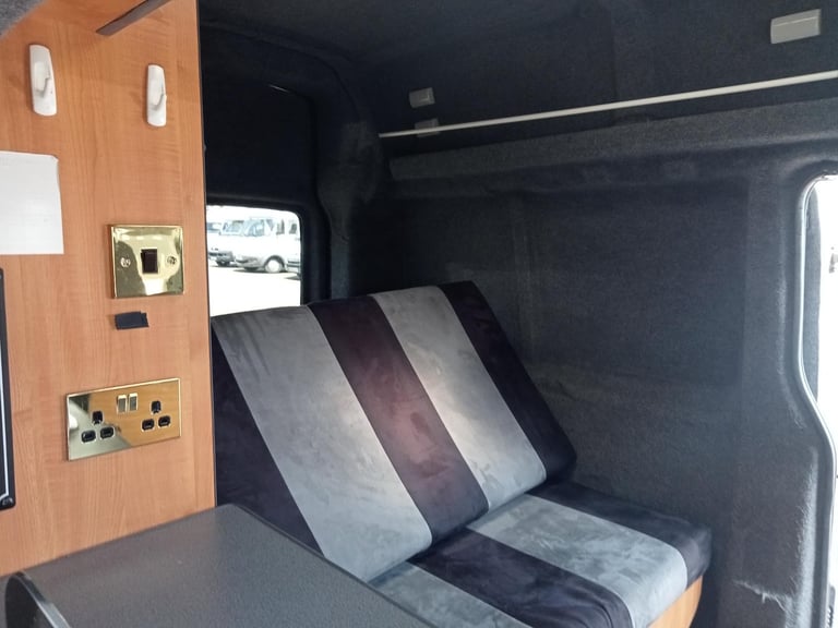 PEUGEOT EXPERT HDI LWB 2 BERTH 57PLATE