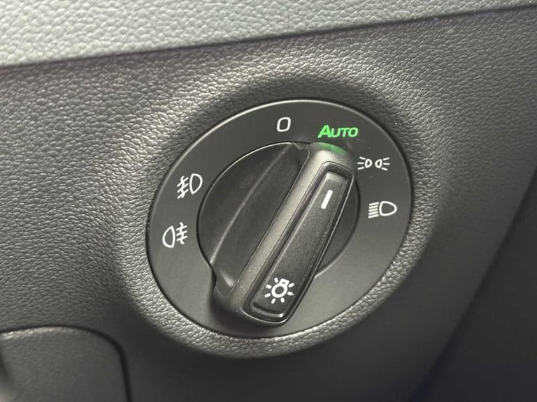 2025 Skoda Karoq 1.0 TSI 116 SE Drive 5dr Manual SUV Petrol Manual