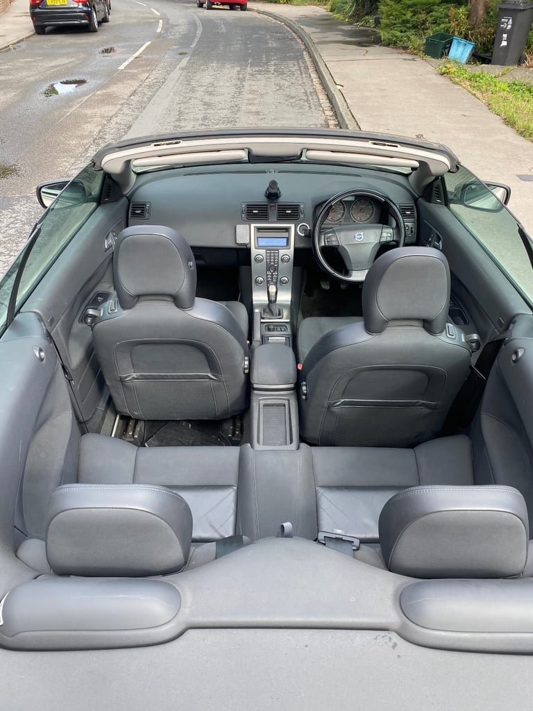 Volvo, C70, Convertible, 2006, Manual, 2435 (cc), 2 doors