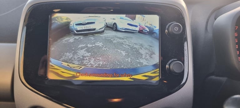 2015 Toyota AYGO 1.0 VVT-i x-play Euro 5 5dr Euro 5 HATCHBACK Petrol Manual