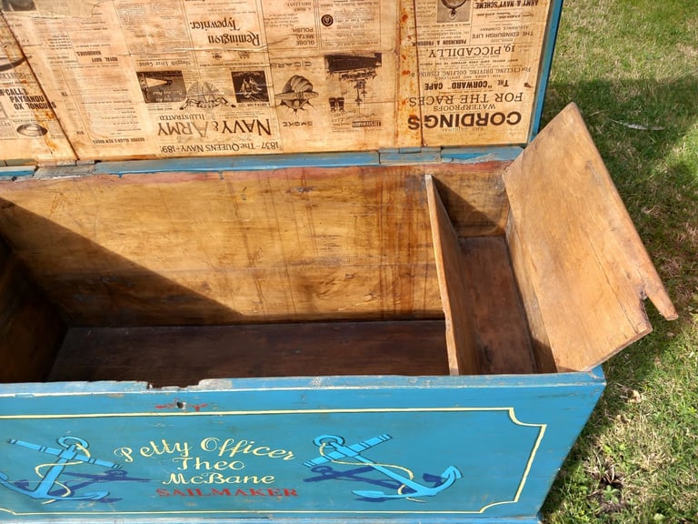 ANTIQUE PAINTED PINE BLANKET BOX. DISCOVERY, ANTARCTIC.