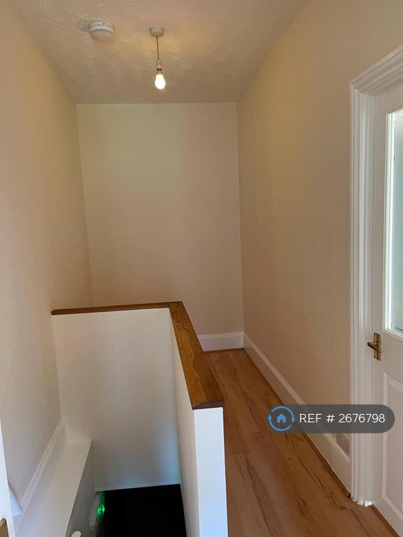 Studio flat in Hayle Road, Maidstone, ME15 (#2676798)