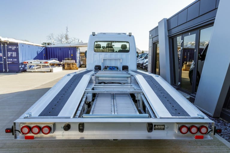 INTERSTAR MASTER RECOVERY TRUCK BODY BEAVERTAIL BODY CAR TRANSPORTER 2024