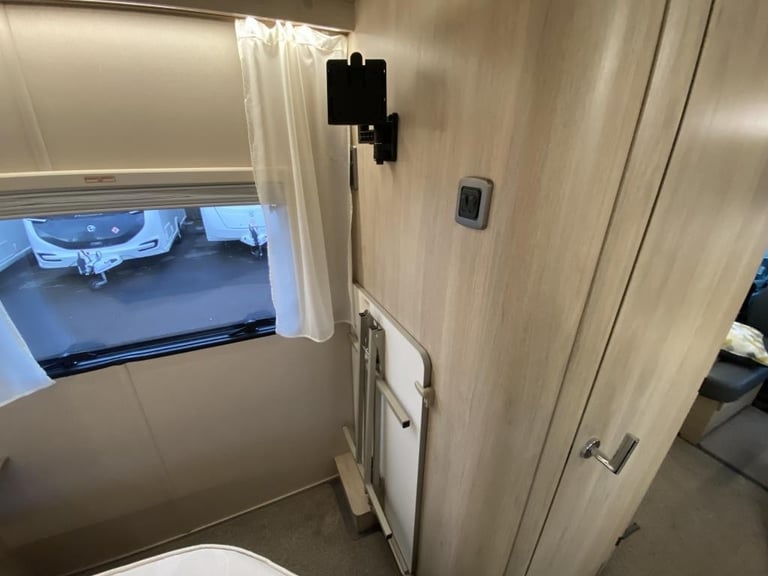 2022 AUTO-TRAIL F-LINE F-74 LUXURY MOTORHOME