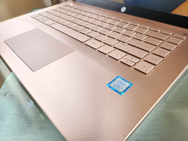 ❤️ HP Pavilion 14" White & Rose Gold i3-7100U 8GB RAM 128GB SSD Bang & Olufsen Laptop Mint Condition