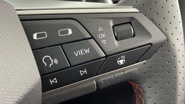 2024 SEAT Leon 1.4 e-HYBRID (204ps) FR Sport DSG Automatic Estate Hybrid Automatic