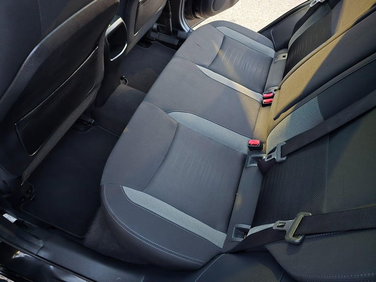2018 Nissan Qashqai 1.5 dCi N-Connecta SUV 5dr Diesel Manual Euro 6 (s/s) (115 ps) HATCHBACK Dies...