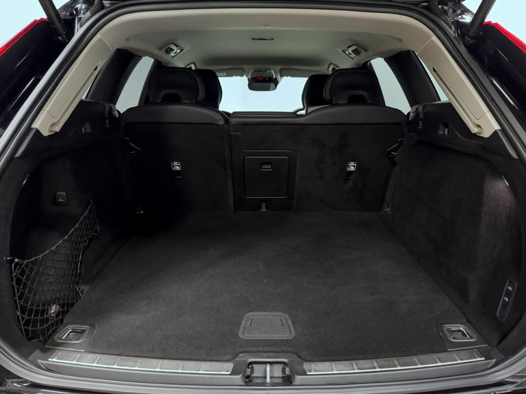 2021 Volvo XC60 Inscription Pro B5 (Diesel) ESTATE Diesel/Electric Hybrid Automatic