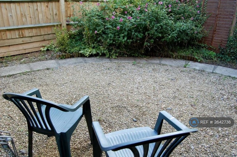 8 bedroom house in Cowley Road, Oxford, OX4 (8 bed) (#2642738)
