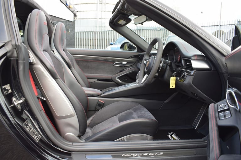 2018 Porsche 911 3.0T 991 4 GTS Targa PDK 4WD Euro 6 (s/s) 2dr CONVERTIBLE Petrol Automatic