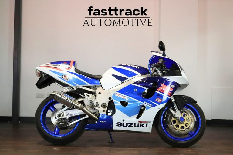 Suzuki GSXR 750 SRAD - 1999 - BEAUTIFUL EXAMPLE - WARRANTY | 12 MONTS MOT 