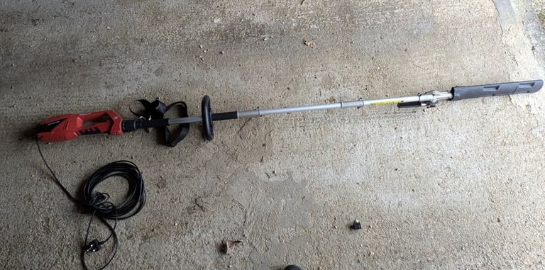 Hedge trimmer 
