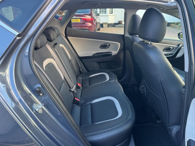 2012 Kia Ceed 1.6 GDi 4 Tech 5dr DCT HATCHBACK PETROL Automatic