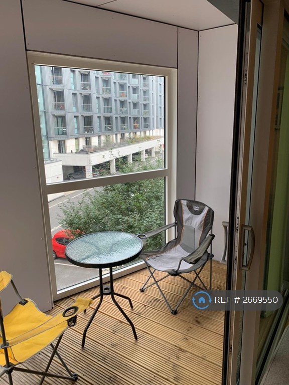 2 bedroom flat in Munday Street, Manchester, M4 (2 bed) (#2669550)