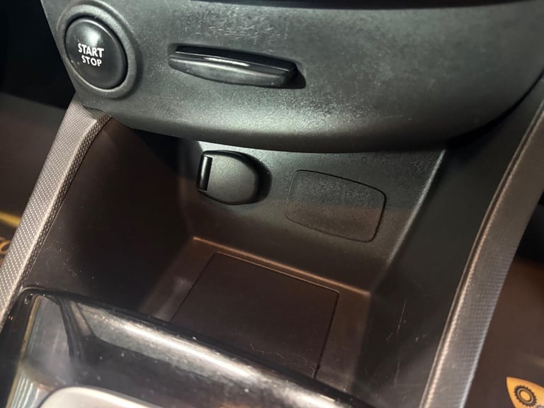  Renault Clio 1.5 dCi Dynamique MediaNav EDC Euro 5 5dr Diesel Automatic