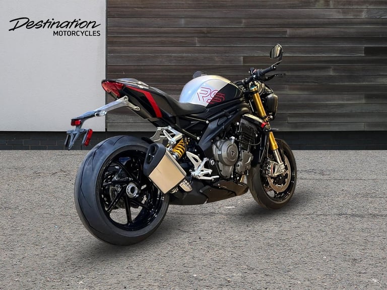 2025 Triumph Speed Triple 1200 RS PREMIUM COLOUR Petrol red 6 Speed