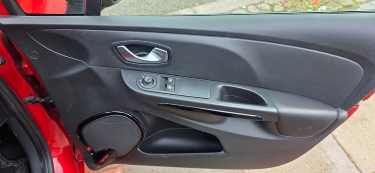 2015 Renault Clio 1.2 16V Dynamique MediaNav 5dr HATCHBACK Petrol Manual