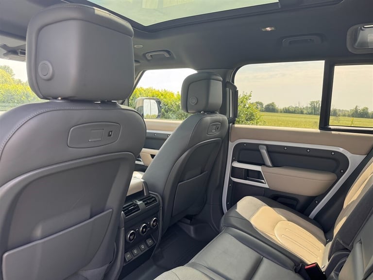 2021 Land Rover Defender 110 X-DYNAMIC HSE D300 7 SEATS WITH HAWKE CONVERSION SUV Diesel Automatic