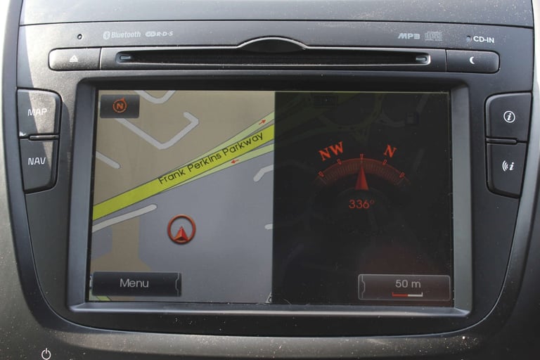 2012 Kia Sorento 2.2 Sorento KX-3 Sat Nav CRDi 4x4 Auto 4WD 5dr SUV Diesel Automatic