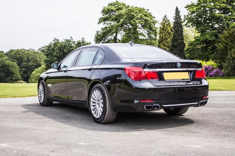 BMW 760Li High-Security VR7/9 Armoured Car