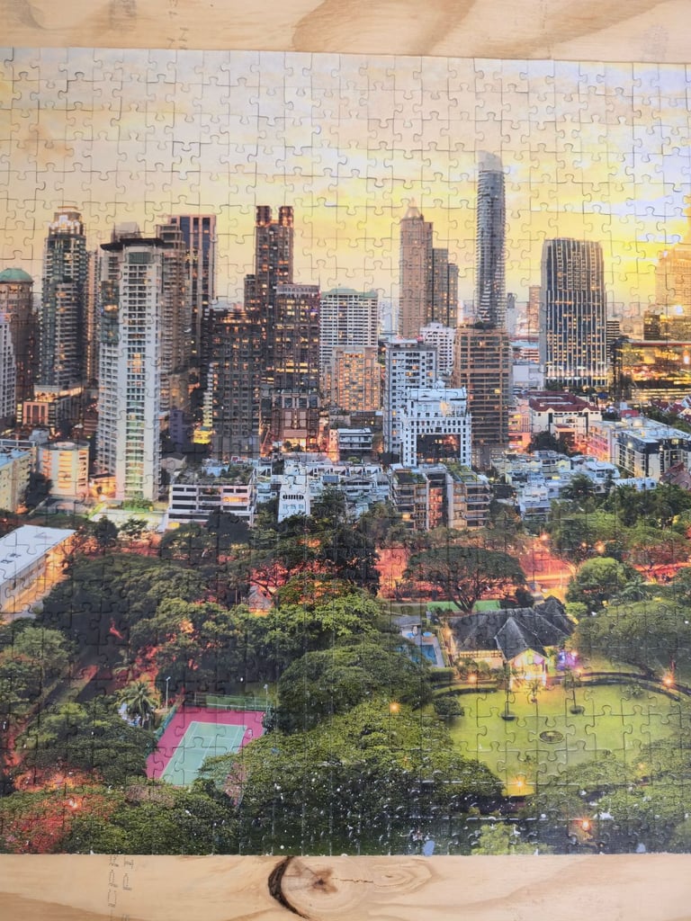 Completed hangable puzzle wallpapers